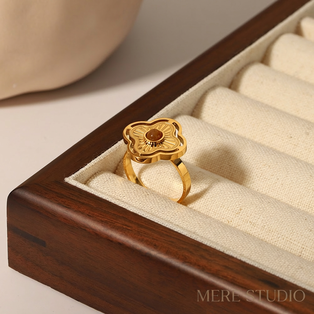 THE EARTH BLOOM TIGER EYE RING
