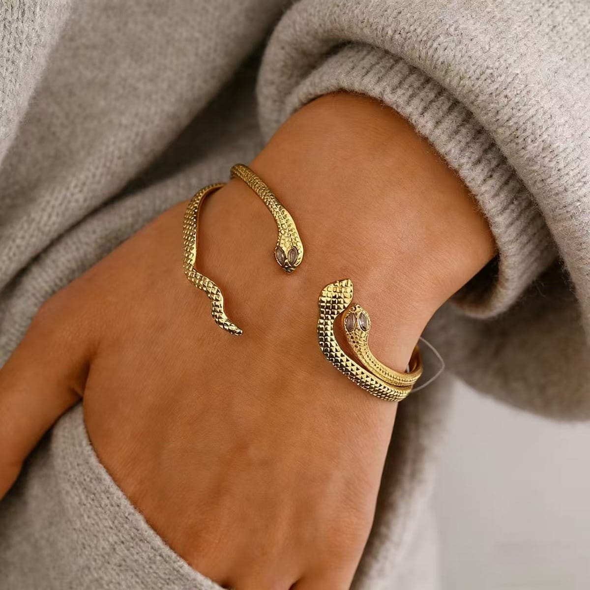 THE SERPENT SONNET CUFF