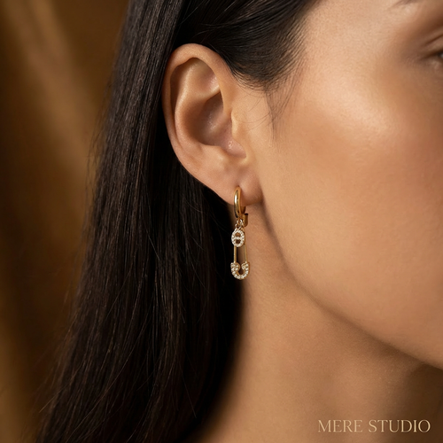 THE BABYLON LINK PAVÉ PIN DROPS