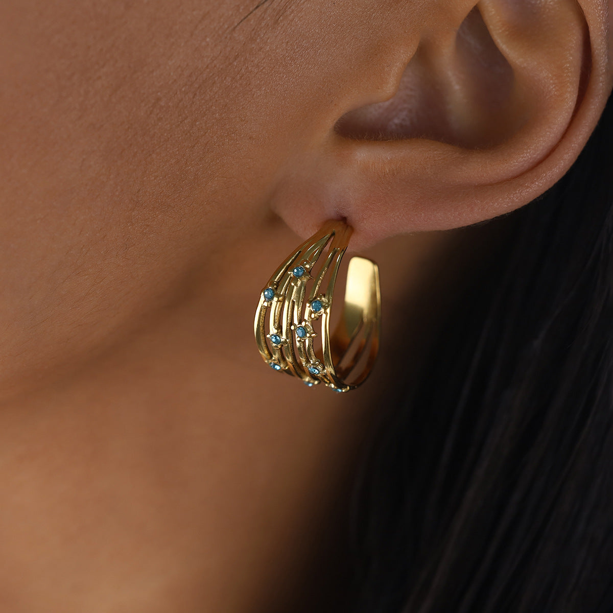 THE FRENCH GLISSADE PAVÉ HOOPS