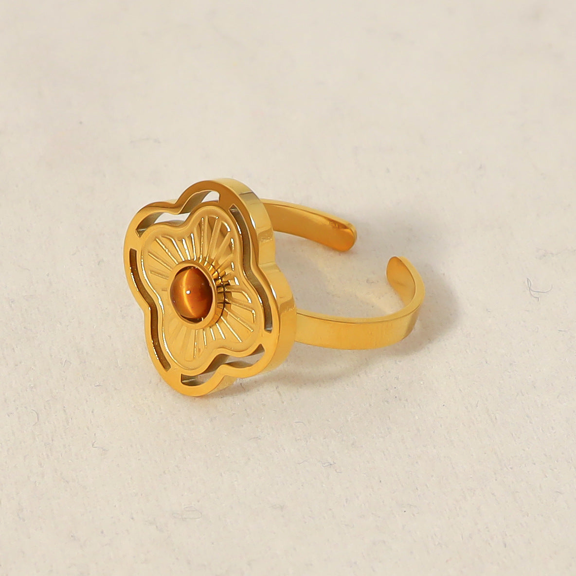 THE EARTH BLOOM TIGER EYE RING