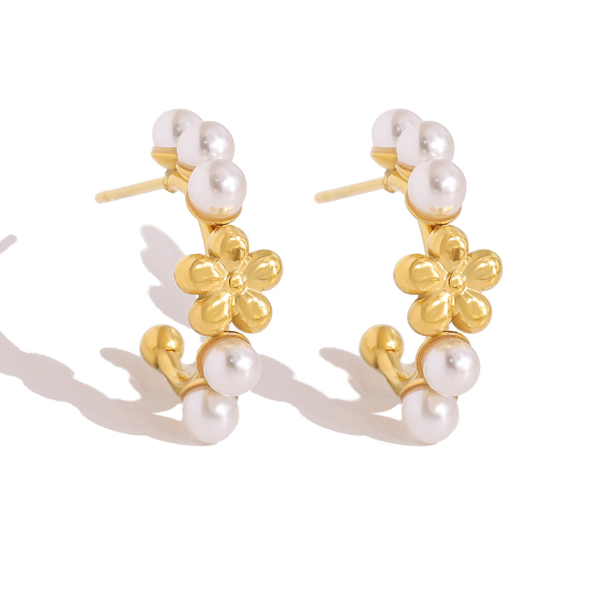 THE FRENCH SONNET HEART & PEARL HOOPS